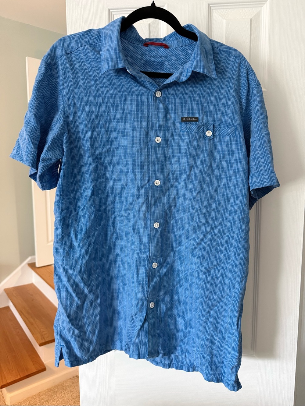 Columbia Men's Light Blue Short-Sleeve Button-Down Shirt